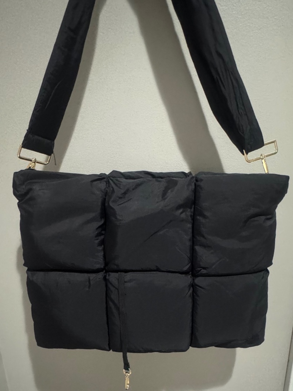 Black Puffy Crossbody Bag Quilted Cloud Shoulder Bag